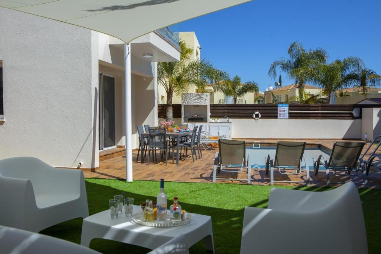 Tsokkos Family Villa - Pool Garden 2' Walk To Beach Πρωταράς Εξωτερικό φωτογραφία
