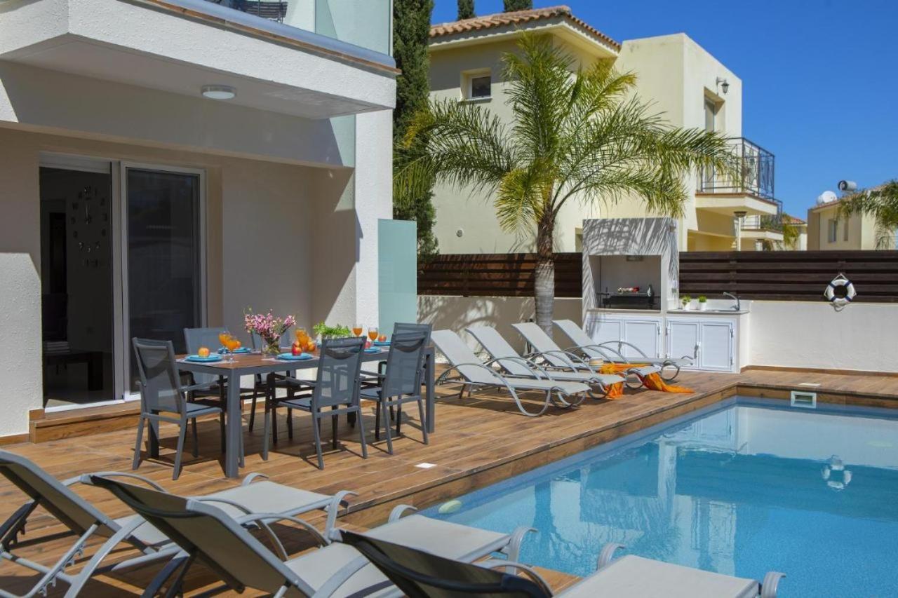 Tsokkos Family Villa - Pool Garden 2' Walk To Beach Πρωταράς Εξωτερικό φωτογραφία